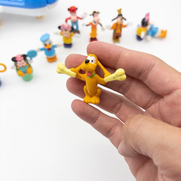 VTG 1987 Arco Disney Mickey’s Airport Airplane With Lot Of 10 Figures + Car - Picture 2 of 15